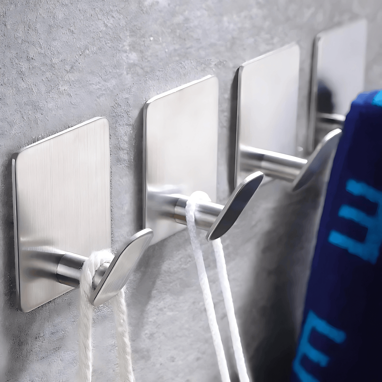 PrimeHook - 4-pack | Ruostumattomasta teräksestä valmistetut kylpyhuonekoukut, joissa on itsekiinnittyvä kiinnike kylpyhuoneeseen ja keittiöön