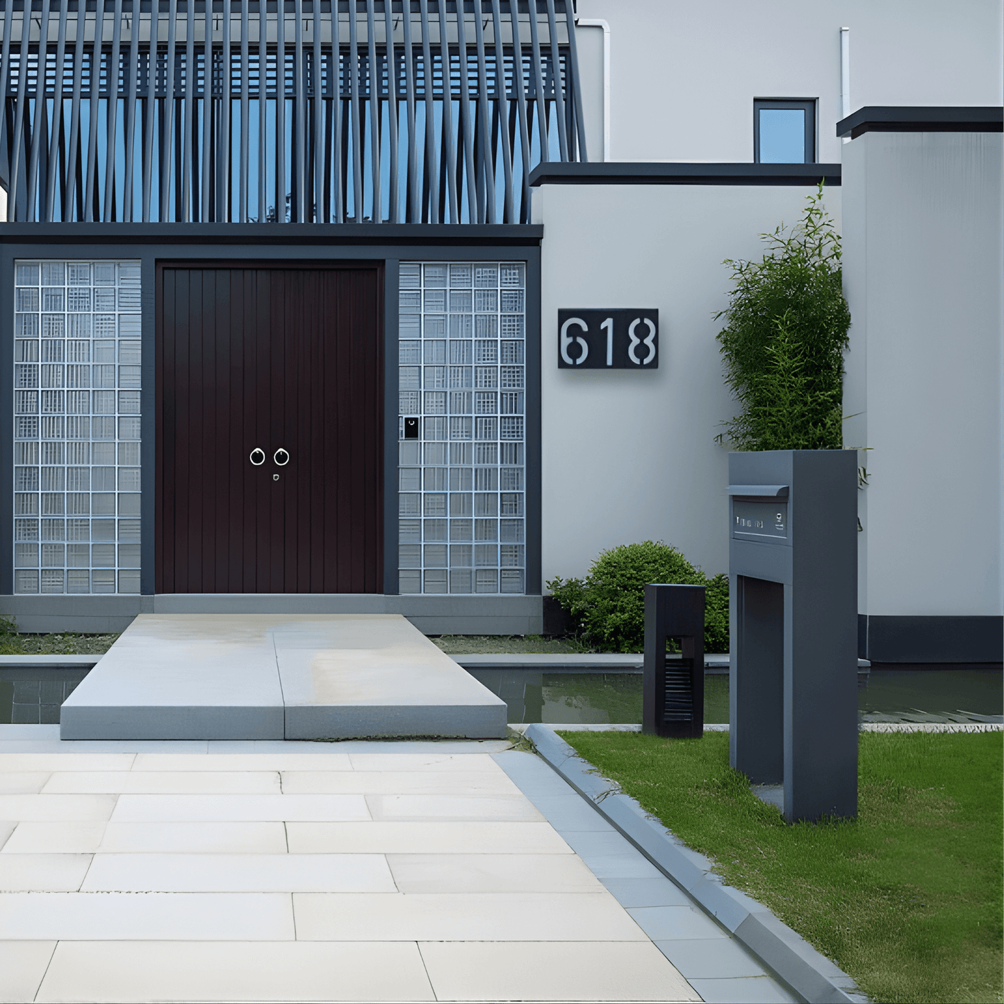 SOLENN – Solcellsdriven LED-Husnummerskylt med Automatisk Belysning & Vattentätt Hölje