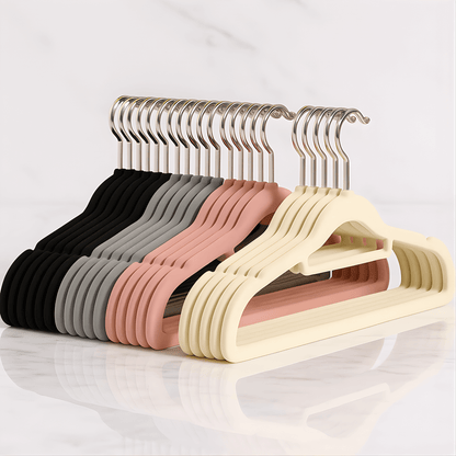 LAURA – Premium Sammetsgalgar i Set om 10 med Halkfri Yta, 360° Krok & Platsbesparande Design