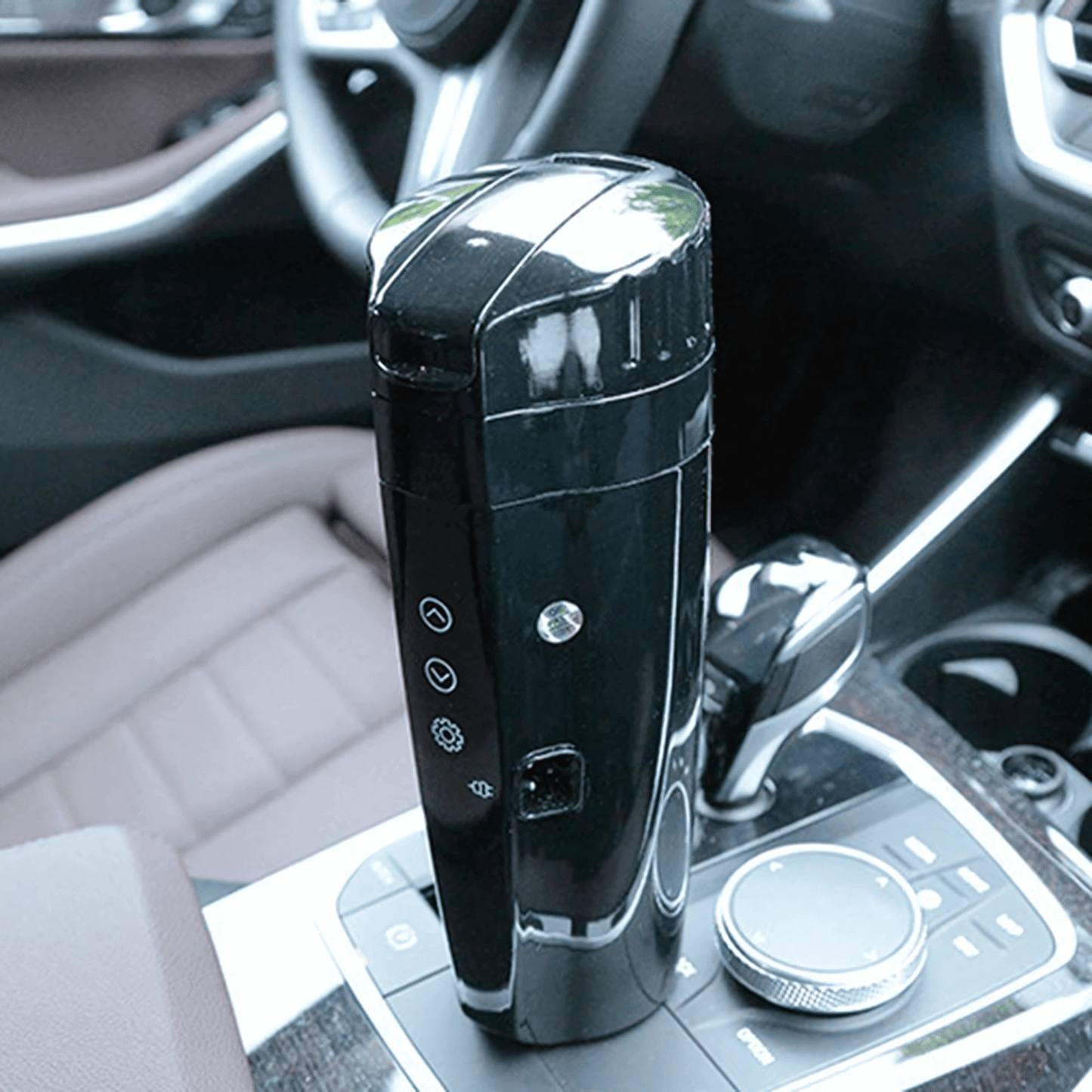 ALMA – Smart Bilmugg med Touchkontroll, LCD-display & Portabel Värmehållning
