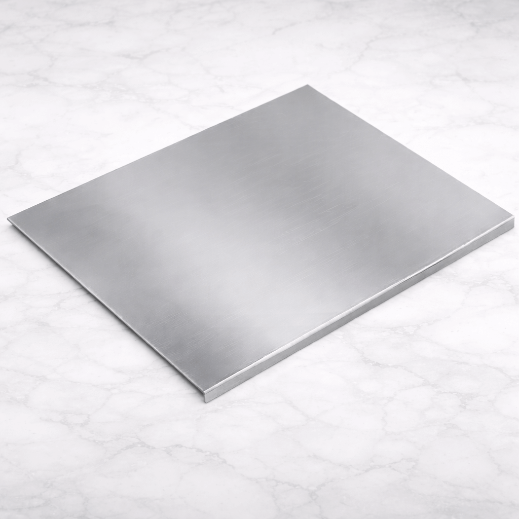 AKSEL – Planche à découper en acier inoxydable avec protection antidérapante, bord sécurisé et surface résistante pour la cuisine et la pâtisserie