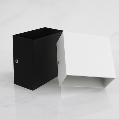 ELORA – Lampe murale moderne en aluminium avec éclairage LED bidirectionnel et design élégant.