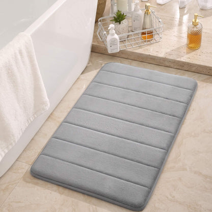 ComfortCush – Blødt Badeværelsemåtte med Hurtig Absorbering & Skridsikker Bund i Memoryskum