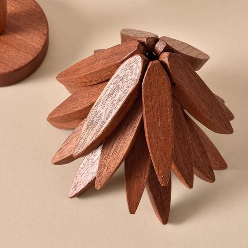 HEDA - Wooden Coasters in Walnut, Set of 3, Creative Foldable Cup/Pot Coasters